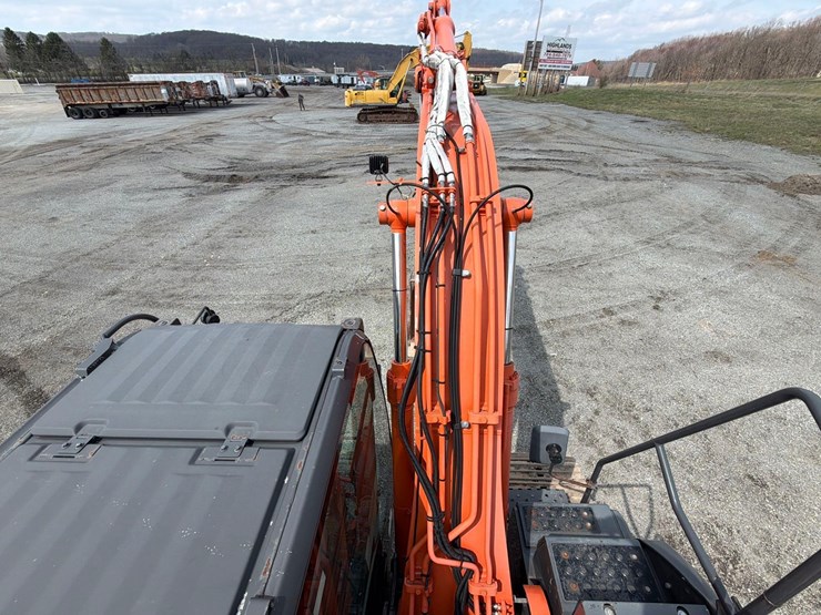 2019-hitachi-zx120-6-image-23