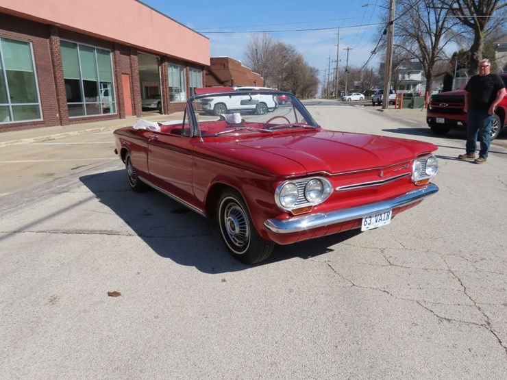1963-chevrolet-corvair-monza-convertible-image-3