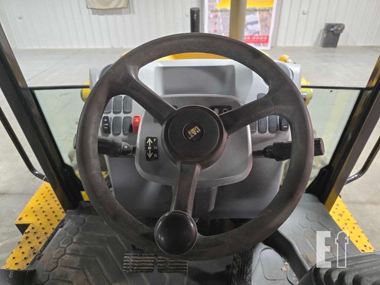 2021-caterpillar-420-image-15