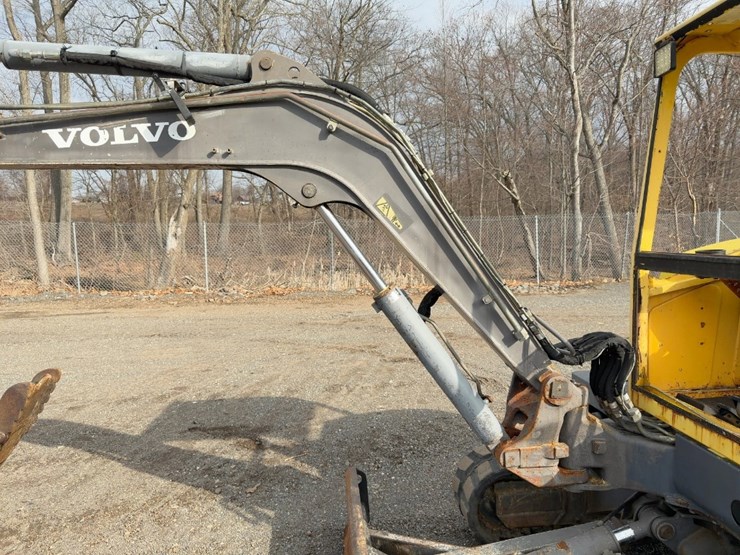 2004-volvo-ec35-image-15