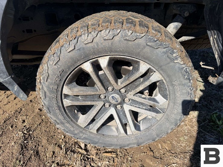 2021-ford-f150-image-14