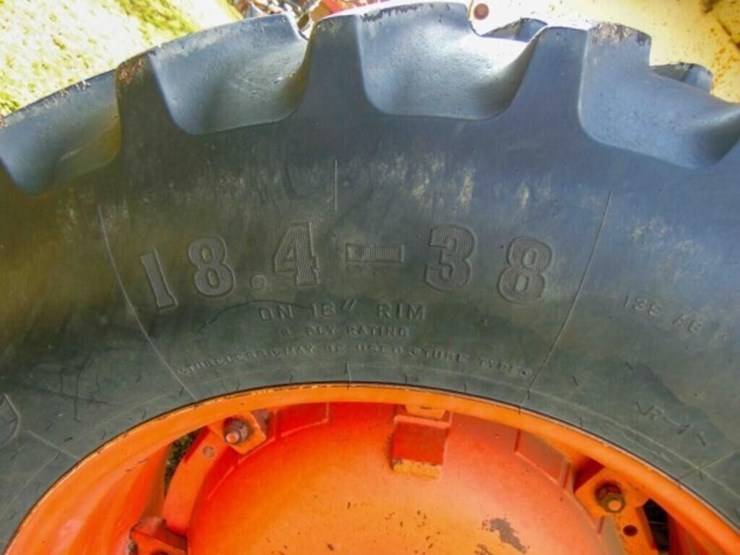 case-2090-tractor-image-8