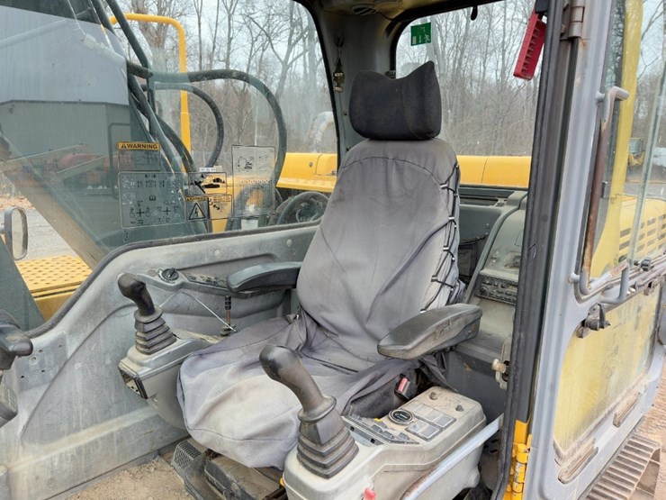 2006-volvo-ec140b-lc-image-37