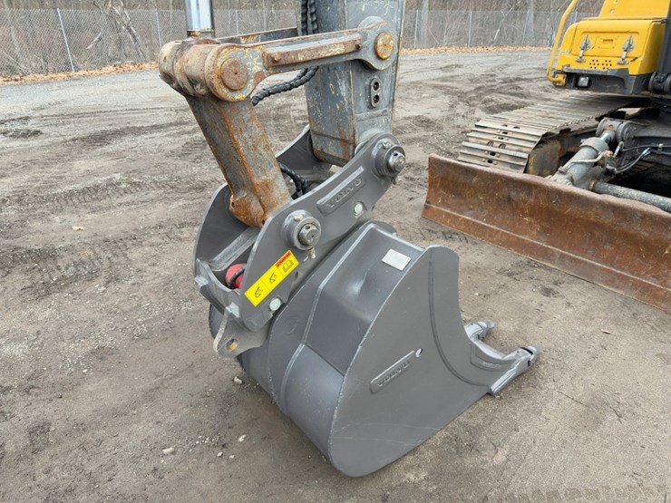 2006-volvo-ec140b-lc-image-13