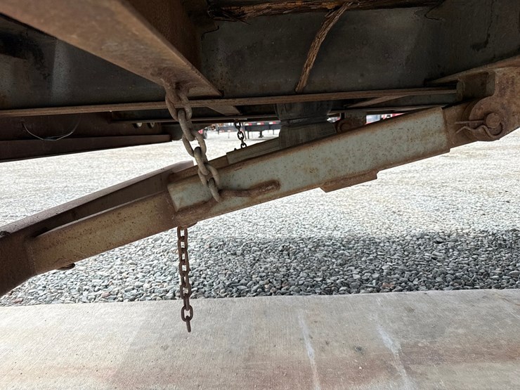 2005-massey-ferguson-8-image-22