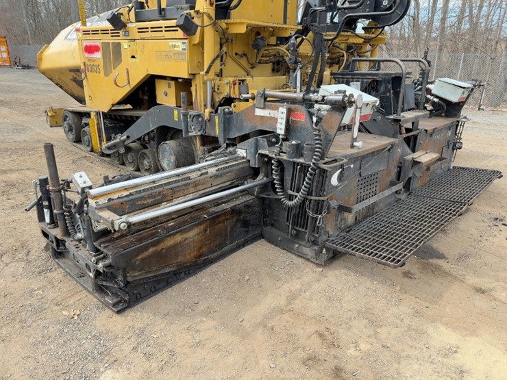 2013-caterpillar-ap-1055e-image-22