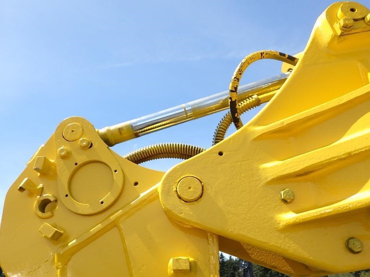 komatsu-pc28uu-2-image-17