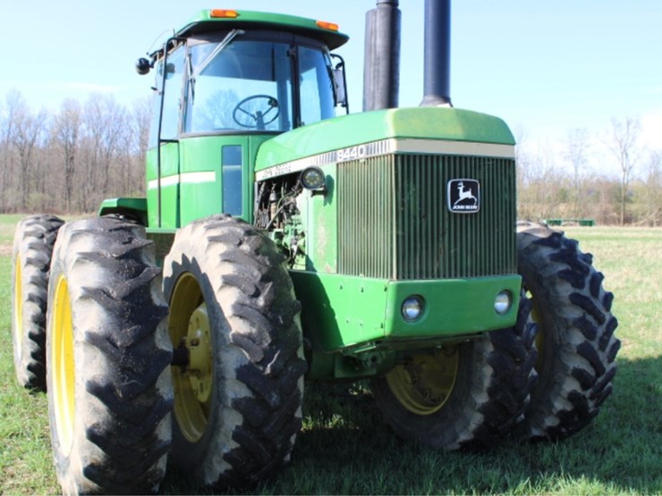 john-deere-8440-image-15
