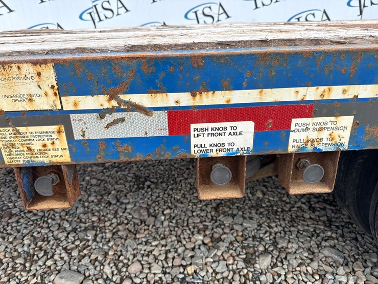 2018-massey-ferguson-8-image-36