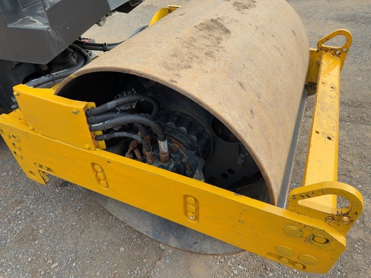 2016-bomag-bw124dh-40-image-8