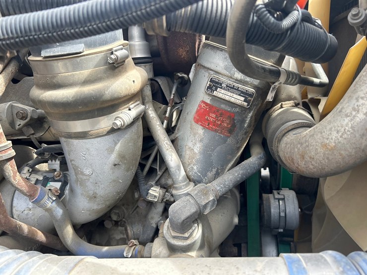 2010-massey-ferguson-8-image-56