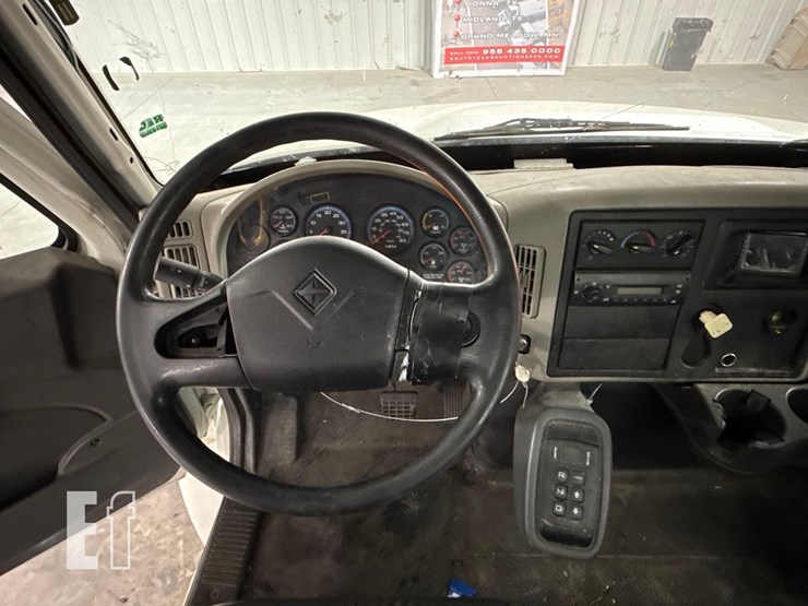 2014-international-durastar-4400-image-13