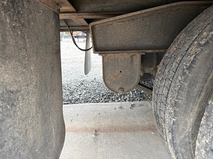 2005-massey-ferguson-8-image-17