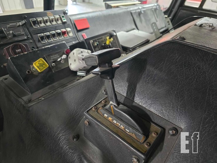 1988-pierce-dash-image-14