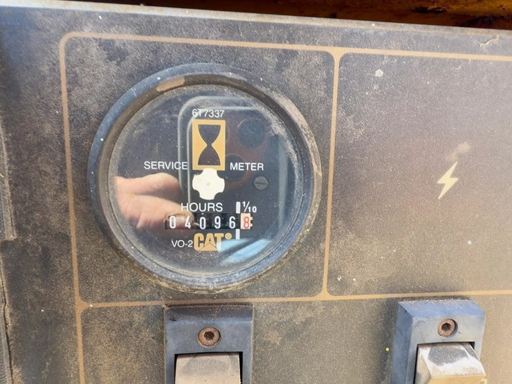 1994-caterpillar-d3c-iii-image-37