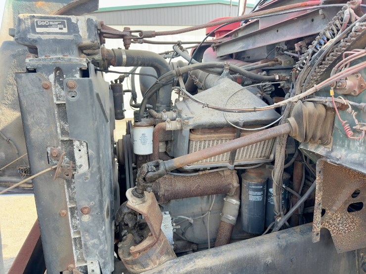 1984-mack-dm686s-image-8