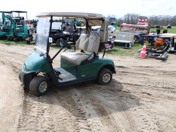 #6606-•-ez-go-electric-golf-cart-image-1