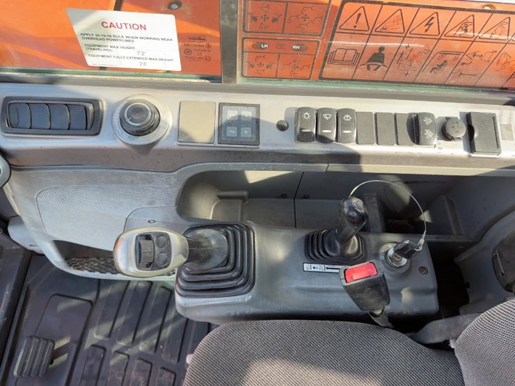 2019-doosan-dx85r-3-image-29