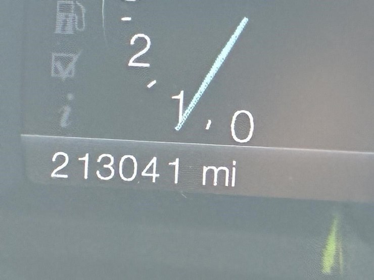 2012-ford-explorer-image-16