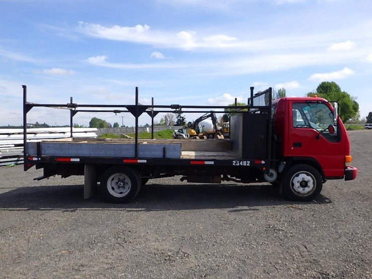 2005-isuzu-nqr-image-4