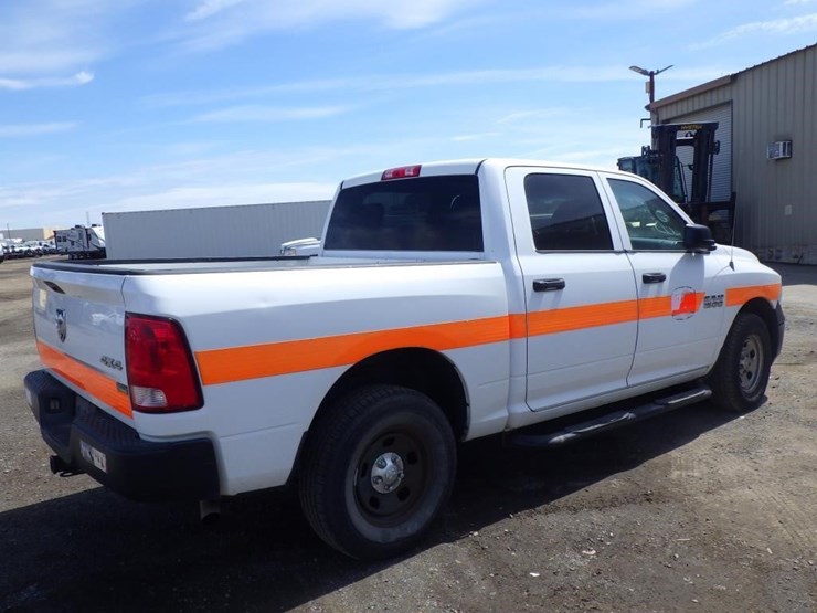 2014-dodge-1500-image-3