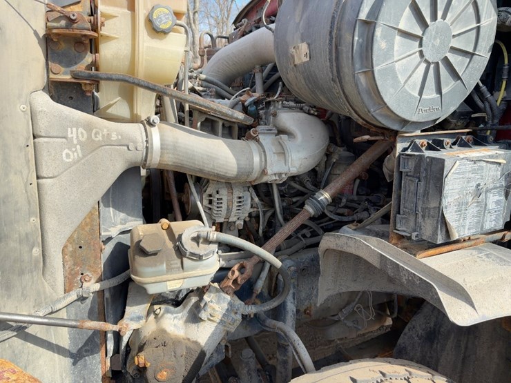 2008-sterling-lt9500-image-8