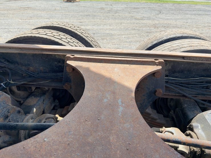 1998-mack-rd690s-image-24