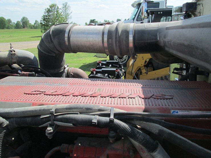 2008-peterbilt-389-image-27