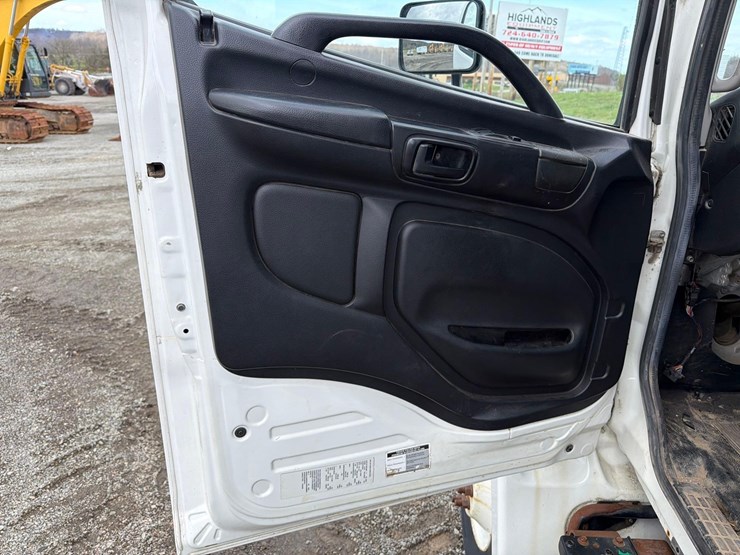 2018-hino-338-image-20