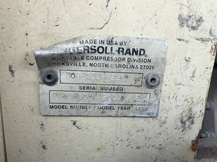 2015-ingersoll-rand-185-image-14