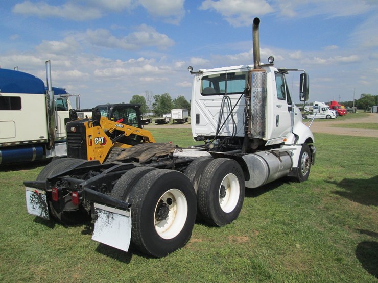 2012-international-prostar-image-3