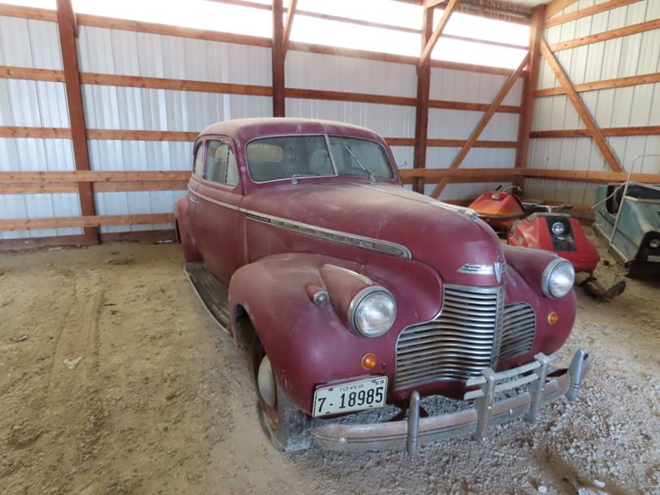 1940-chevrolet-2dr-sedan-image-1