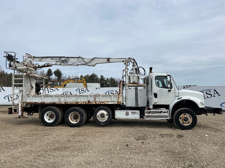 2010-massey-ferguson-8-image-6