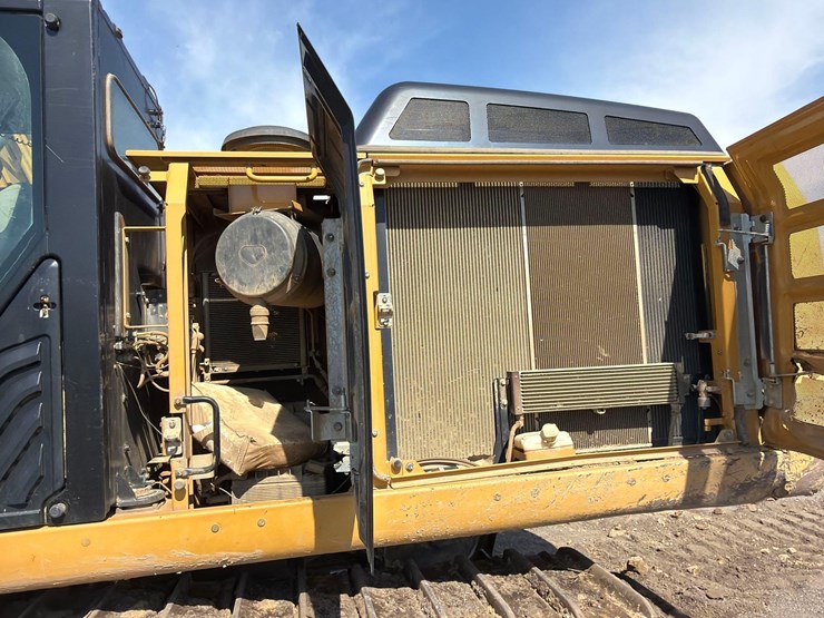 caterpillar-336el-image-23