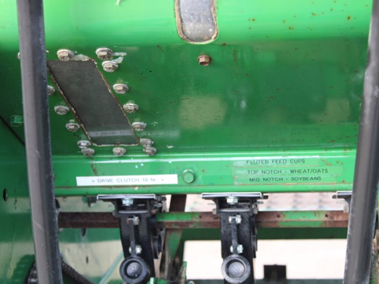 john-deere-750-image-9