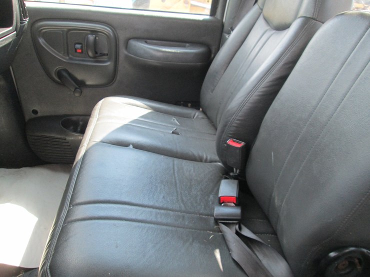 #46152-•-2005-chevrolet-s/a-single-cab-flatbed-truck-1gdg5c1e75f902740-image-32