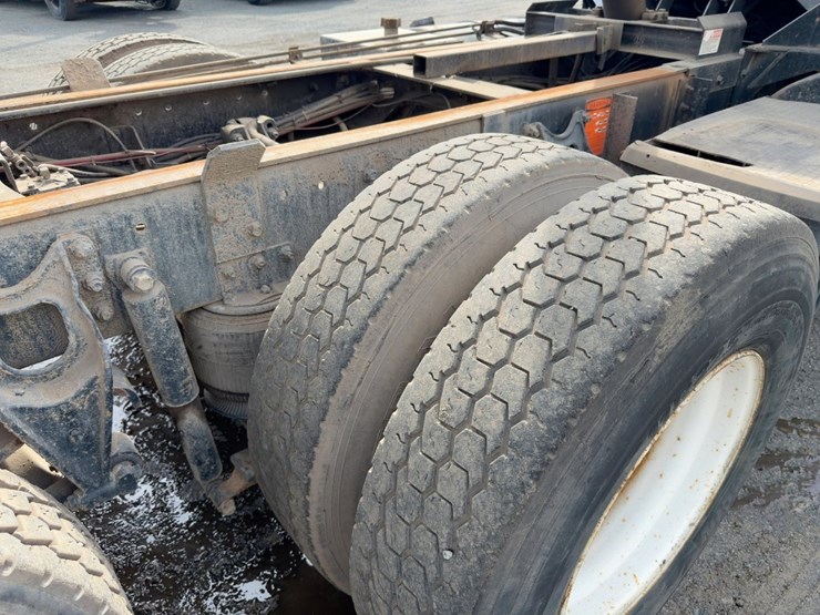 1994-international-8200-image-21