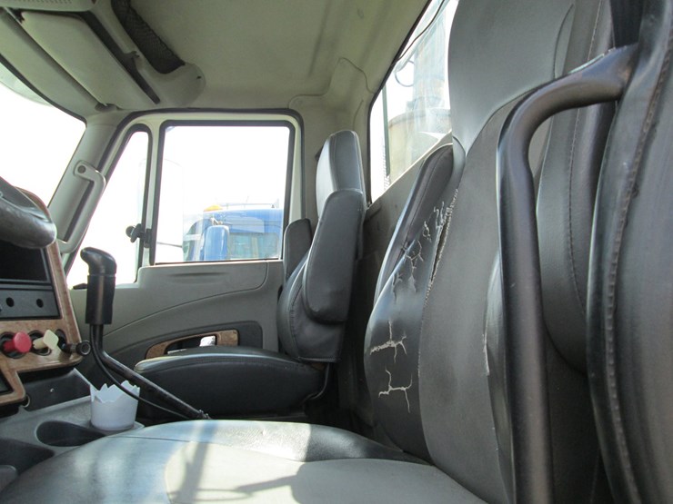 2012-international-prostar-image-27