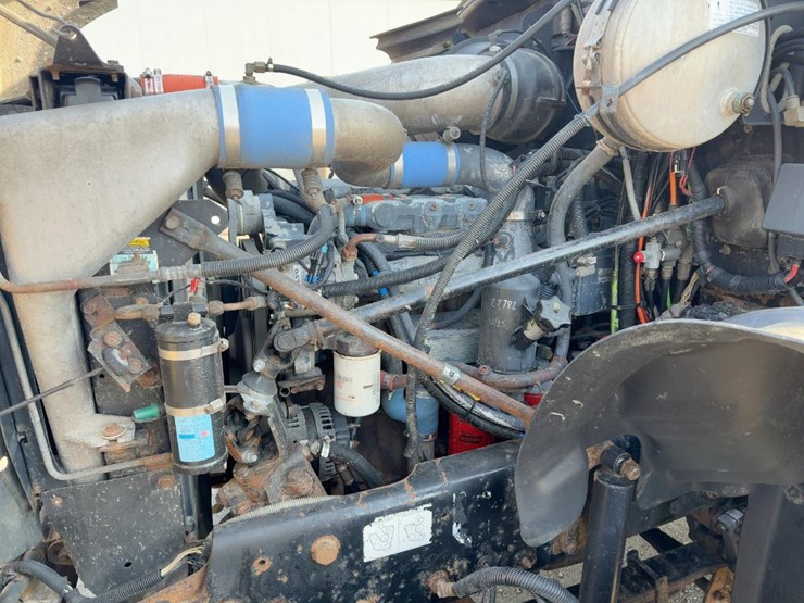 2006-mack-granite-cv713-image-8