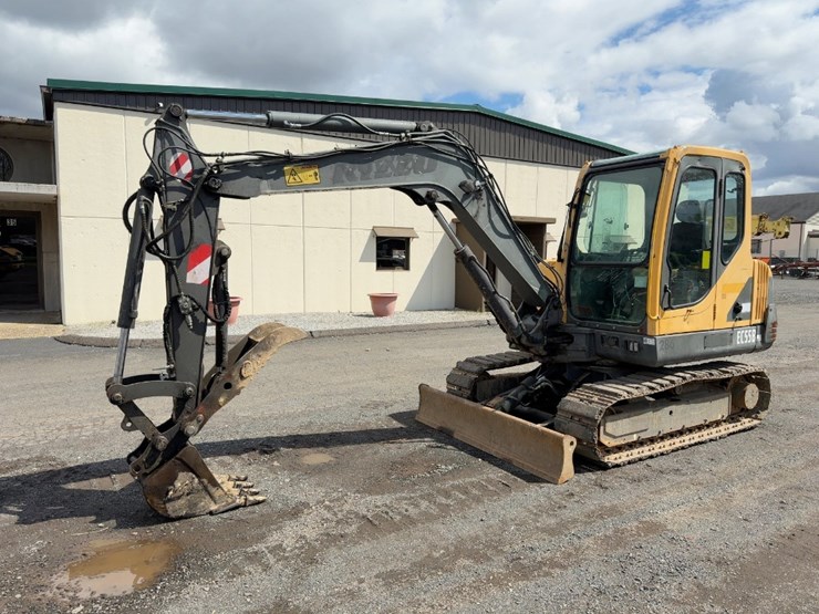 2008-volvo-ec55b-image-1