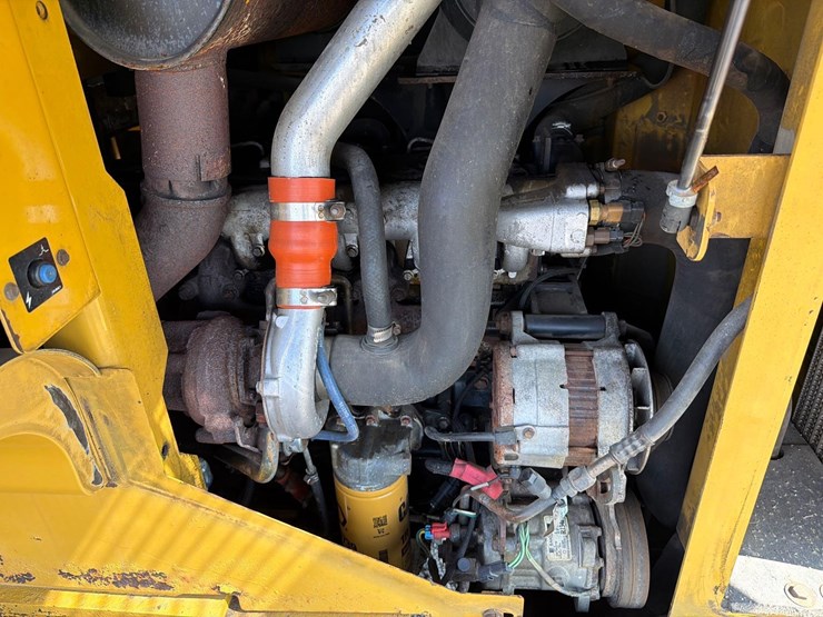 caterpillar-924g-image-16