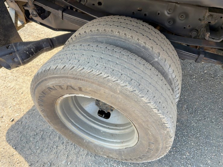 2015-ford-f350-xl-image-9