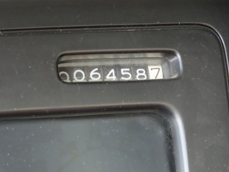 1985-chevrolet-corvette-image-20