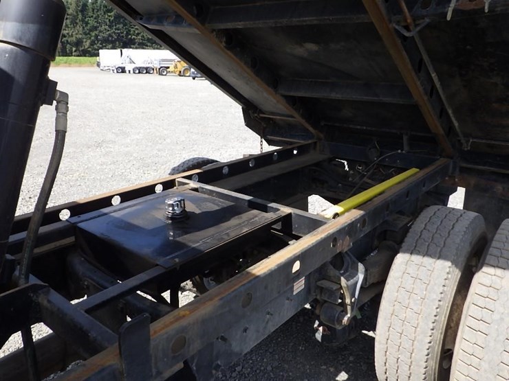 2015-ford-f750-image-10