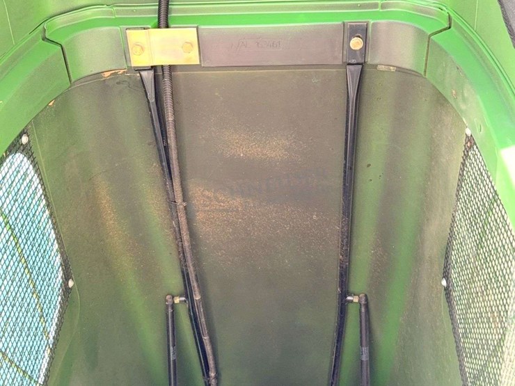 2004-john-deere-7320-image-43
