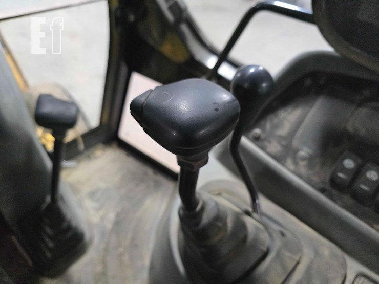 2001-caterpillar-430d-image-26