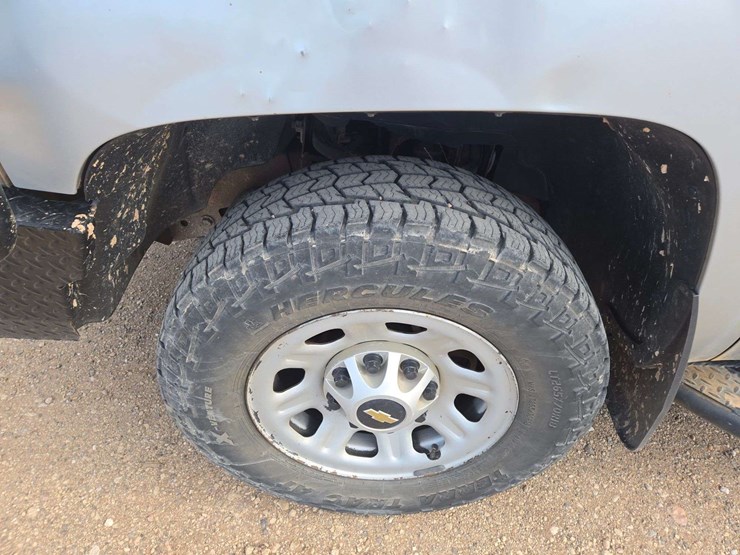 2013-chevrolet-silverado-3500hd-image-9