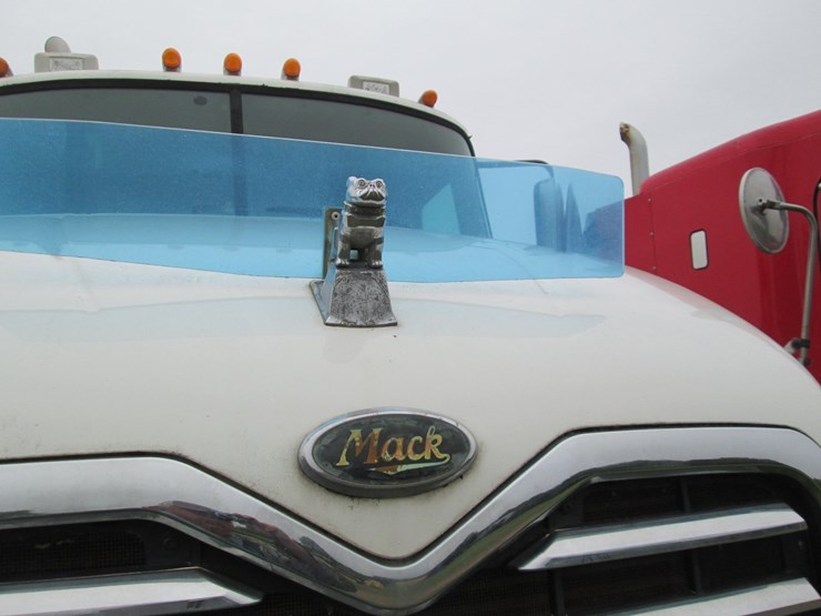 #46168-•-inop-2006-mack-613-vision-t/a-daycab-truck-tractor-1m1ak06yx6n010204-image-20