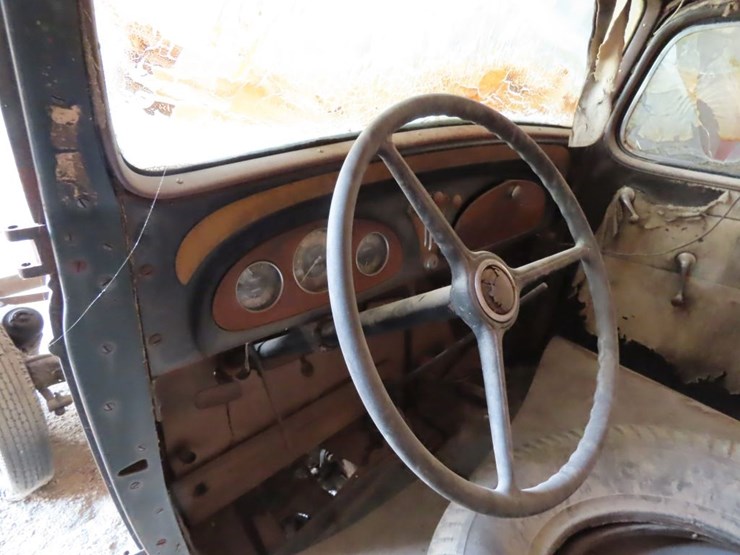 1934-chevrolet-4dr-sedan-image-7