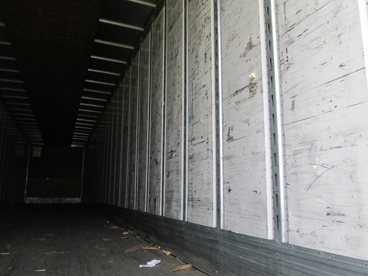 2007-utility-4000dx-image-18